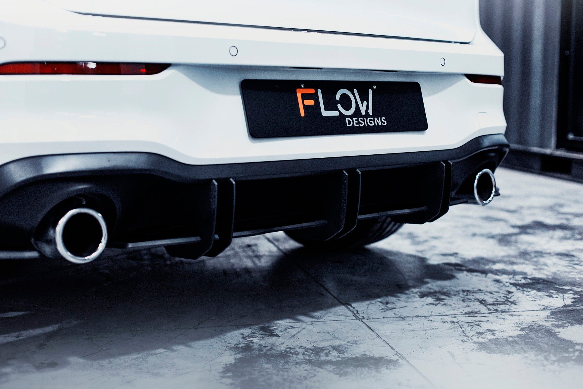 Volkswagen MK8 Golf GTI Flow-Lock Rear Diffuser (GLOSS BLACK)