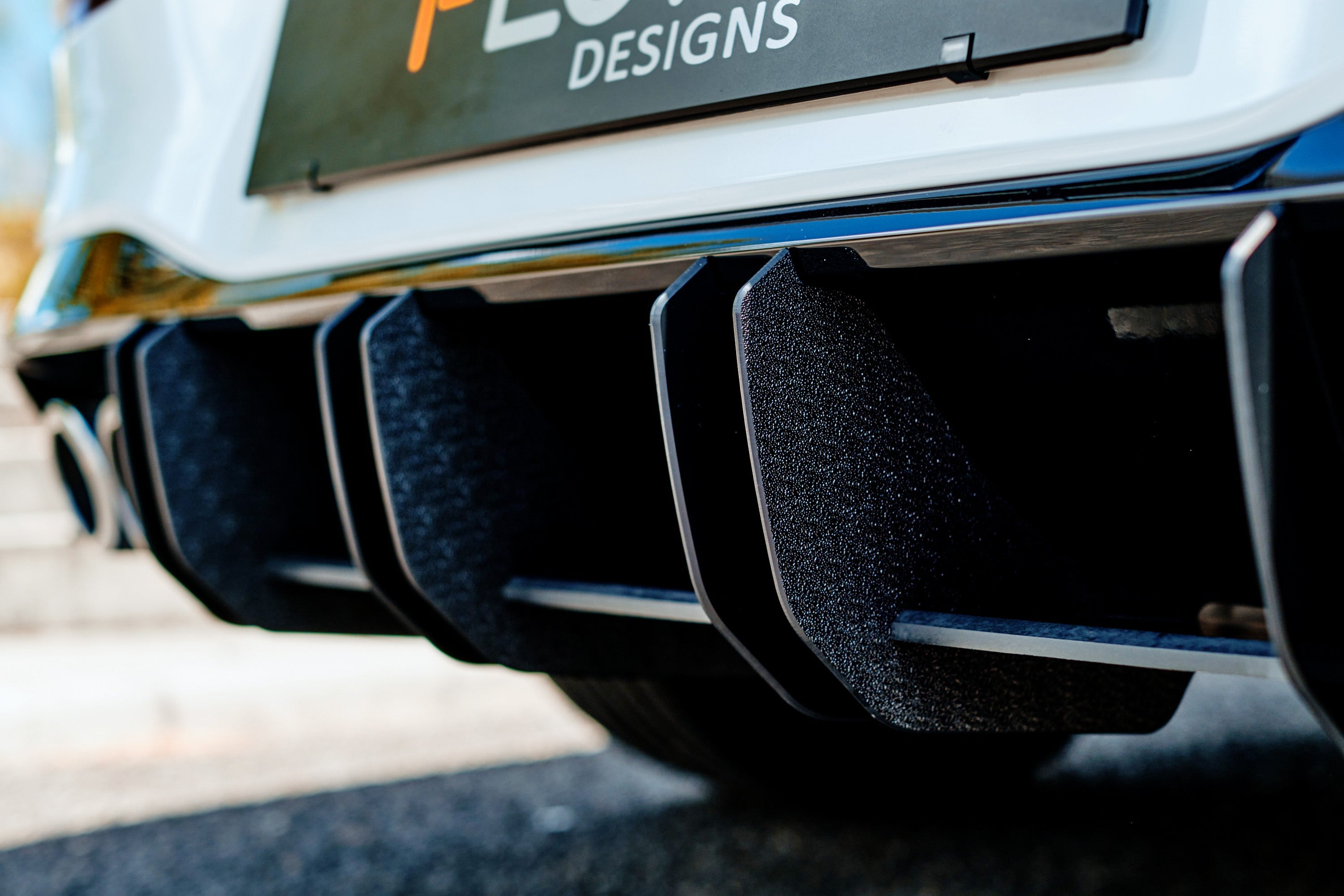 Volkswagen MK8 Golf R Flow-Lock Rear Diffuser