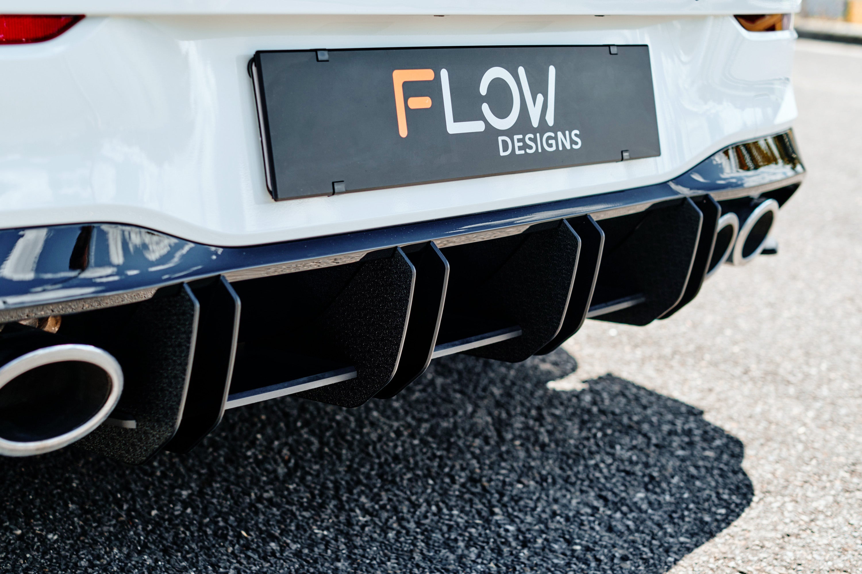 Volkswagen MK8 Golf R Flow-Lock Rear Diffuser