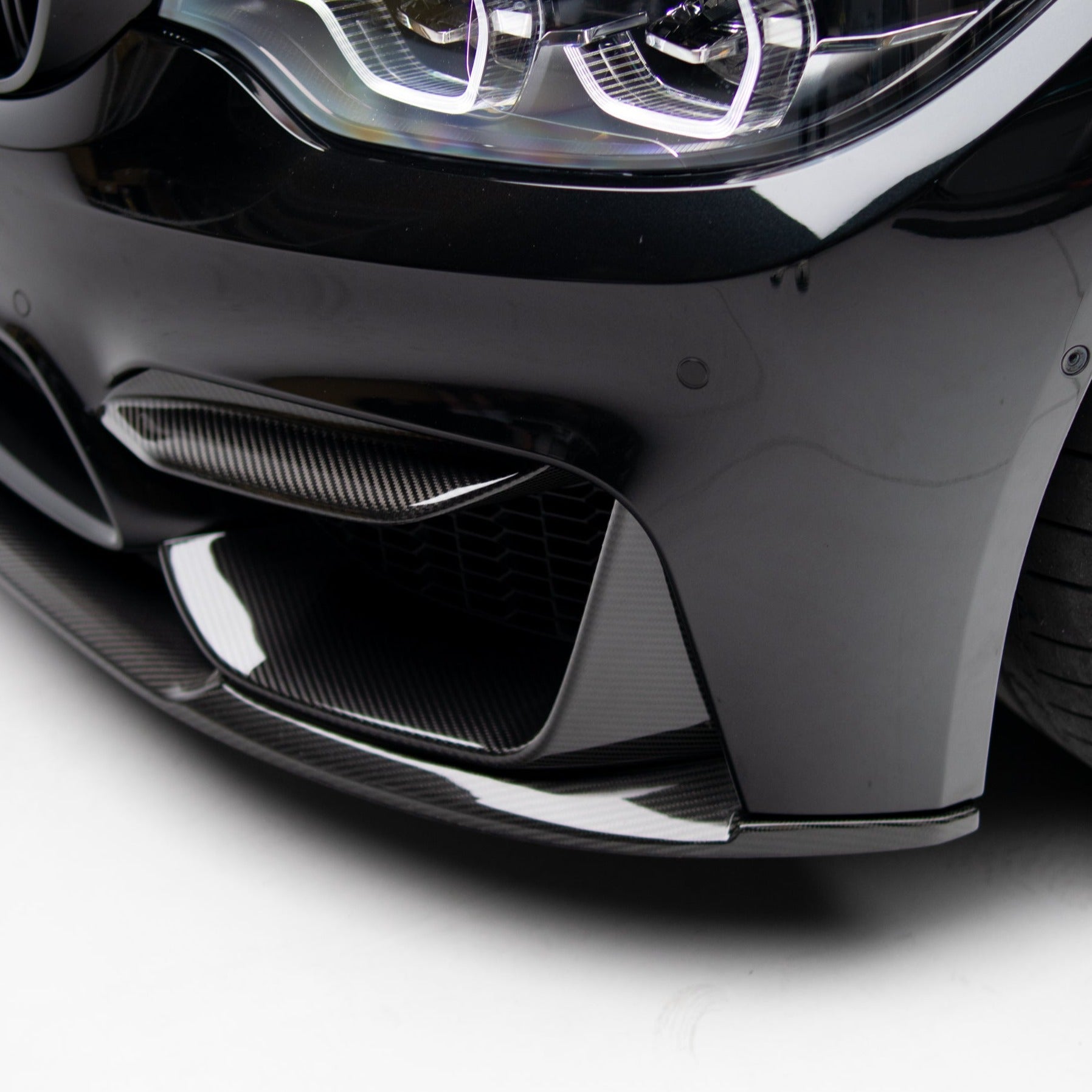 MP Style Pre Pregged Dry Carbon Front Bumper Splitters for BMW M3 F80 / M4 F82/F83 2014-2020