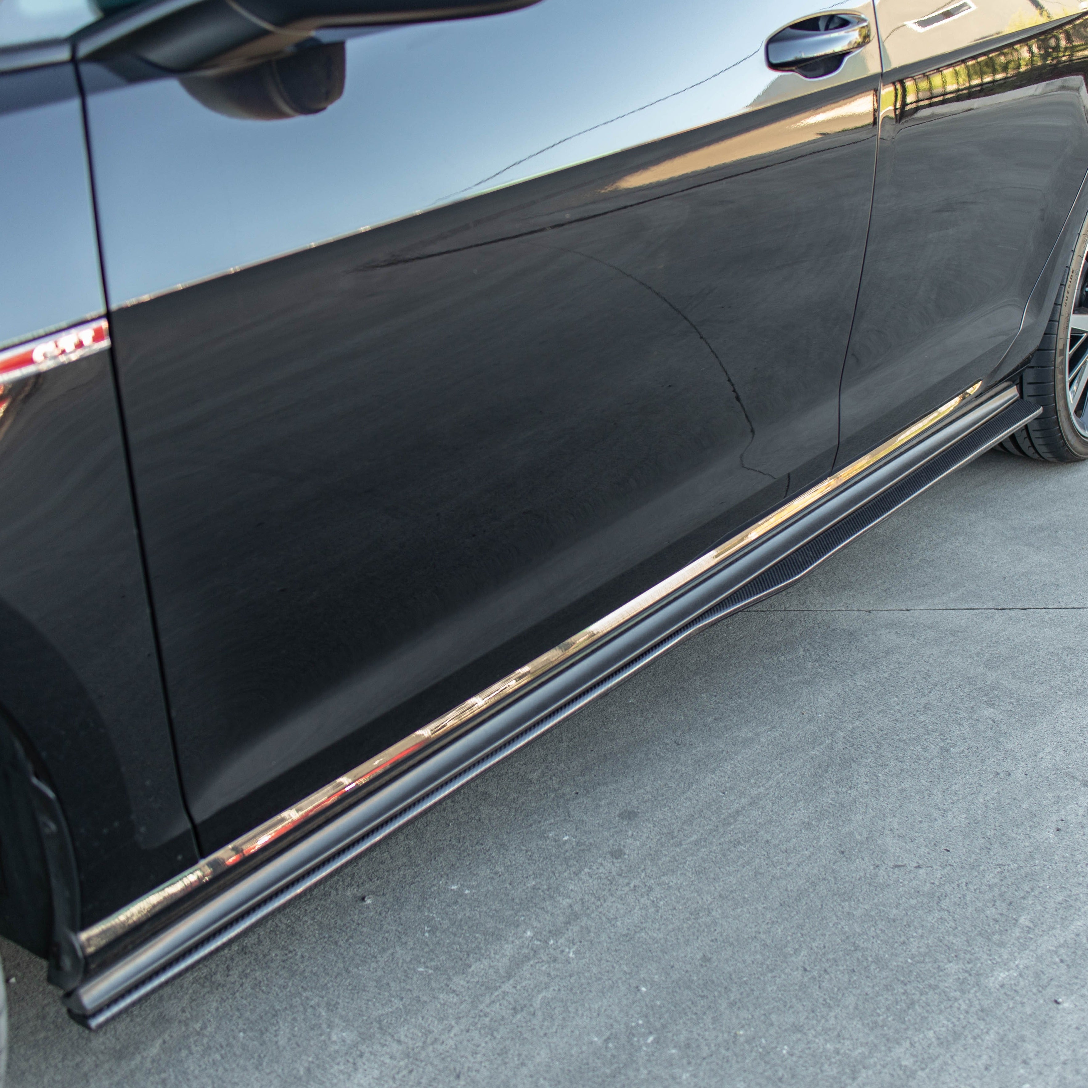 Revozport Style Side Skirts for Volkswagen Golf GTI (MK7) - 2012-17